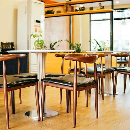 Travelbee Airport Inn Lapu-Lapu City Eksteriør billede