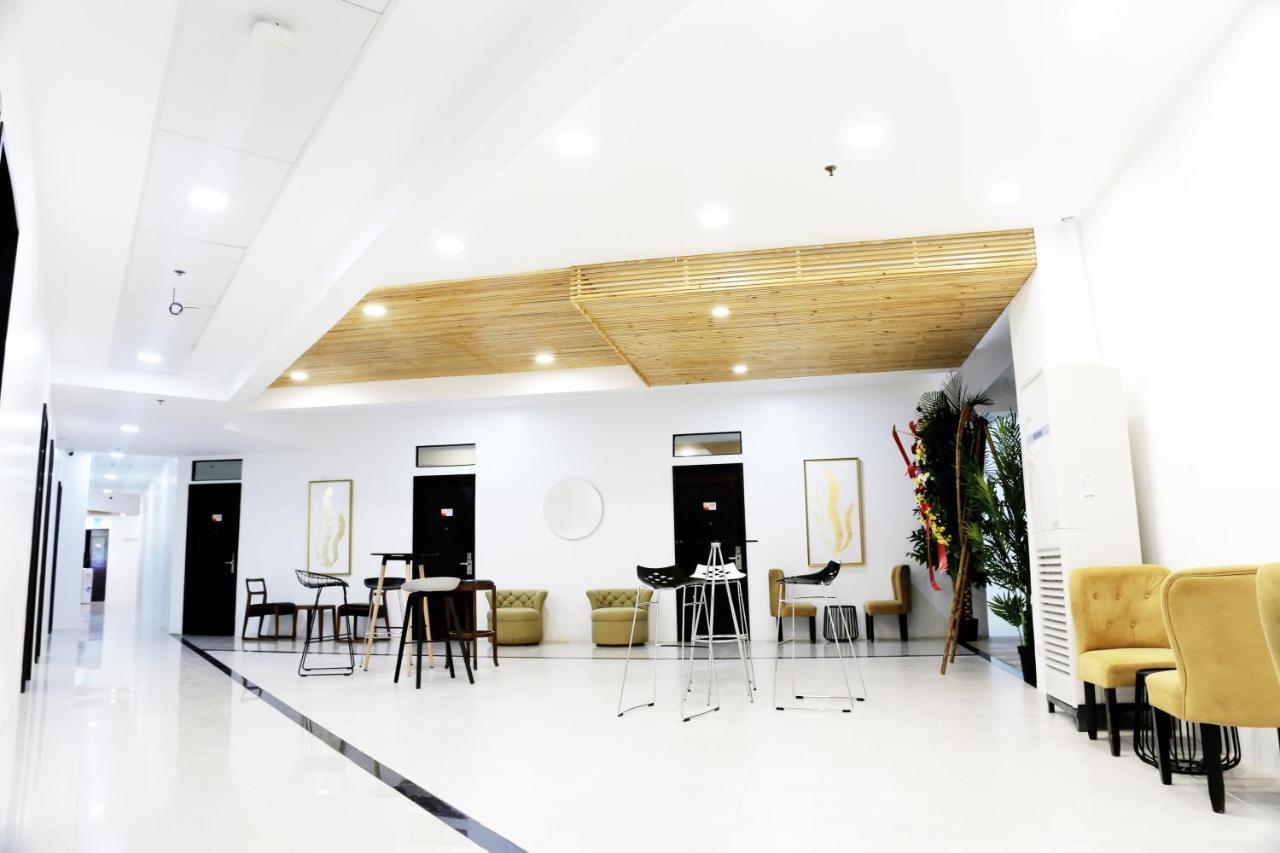 Travelbee Airport Inn Lapu-Lapu City Eksteriør billede