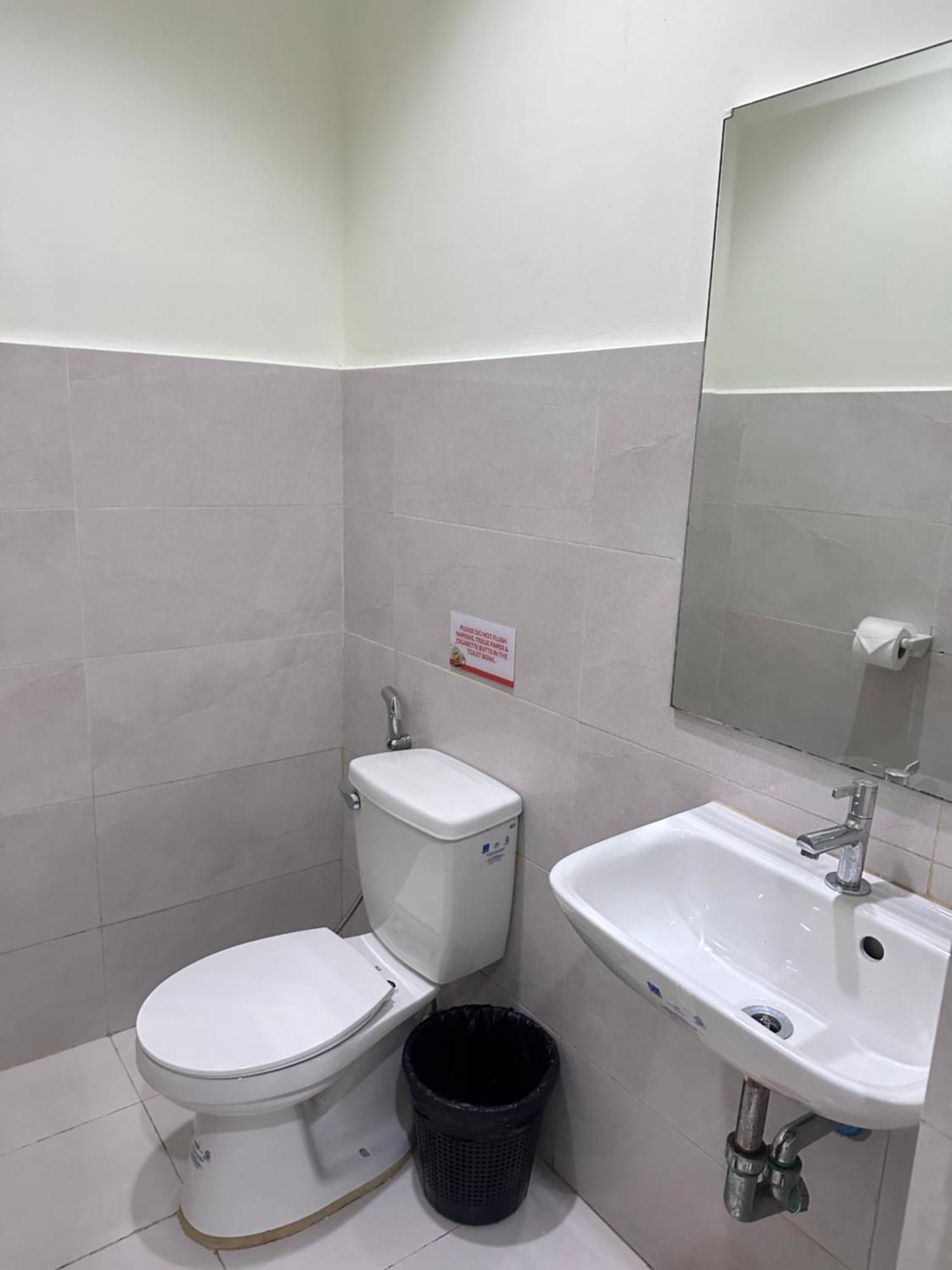Travelbee Airport Inn Lapu-Lapu City Eksteriør billede